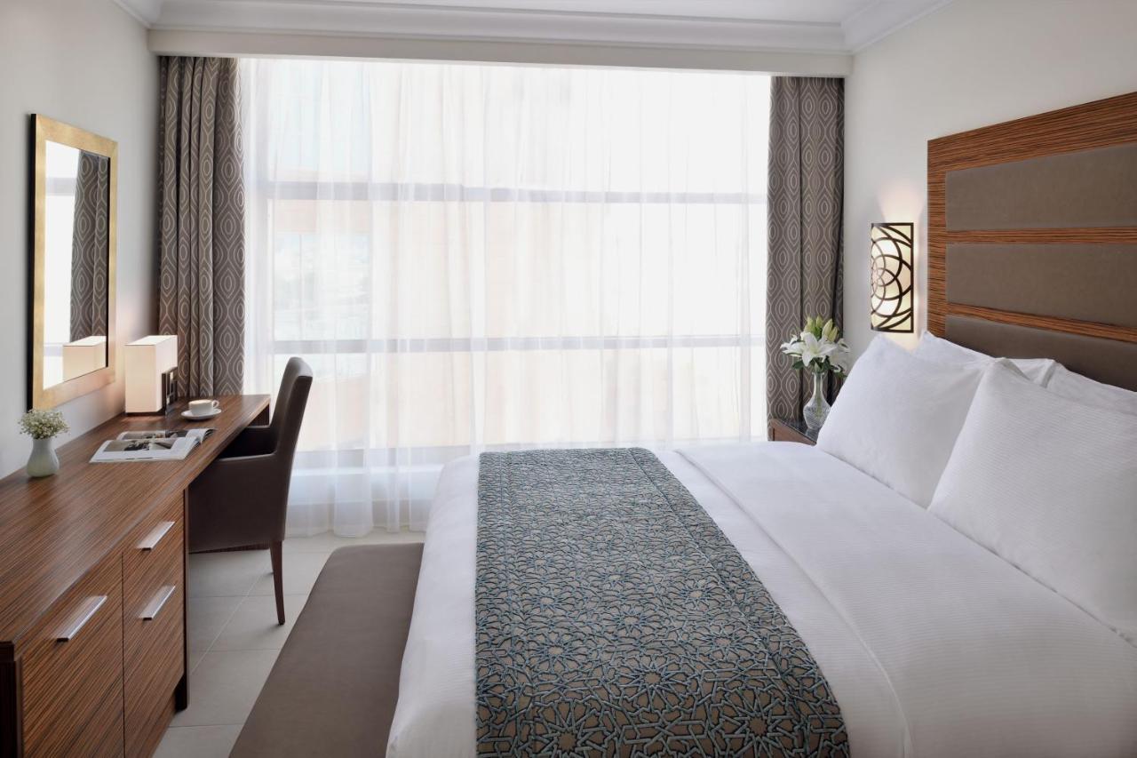 Marriott Executive Apartments Al-Khubar Exteriér fotografie A room at the hotel