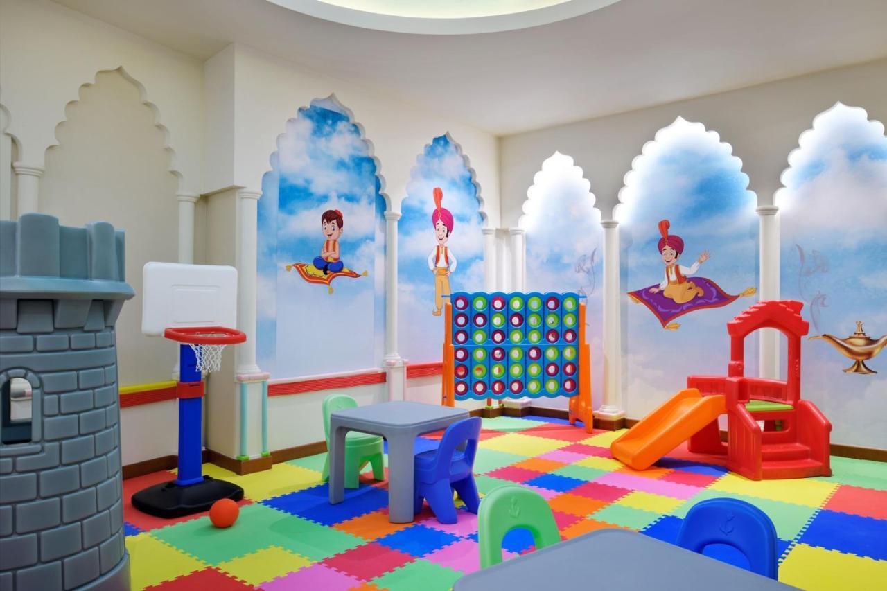Marriott Executive Apartments Al-Khubar Exteriér fotografie A playroom at a hotel